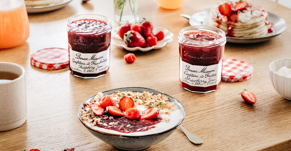 Bonne Maman Strawberry Jam Granola Bowl